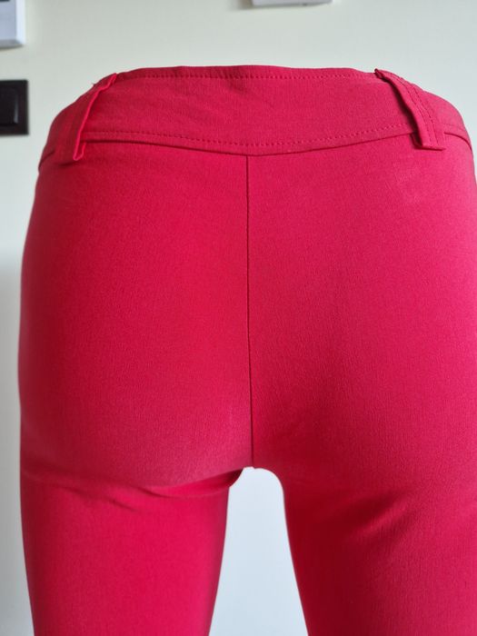 Spodnie czerwone dzwony