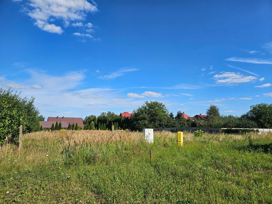 Sprzedam działkę ul. Chabrowa szer. z dł. 25 x 40 m Busko