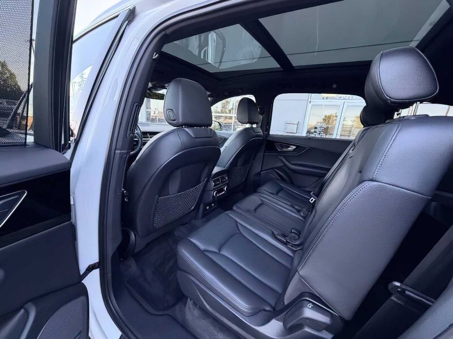 Audi Q7      2019