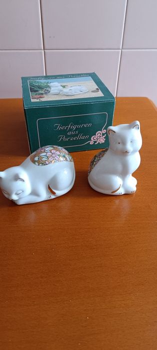 Várias peças em porcelana