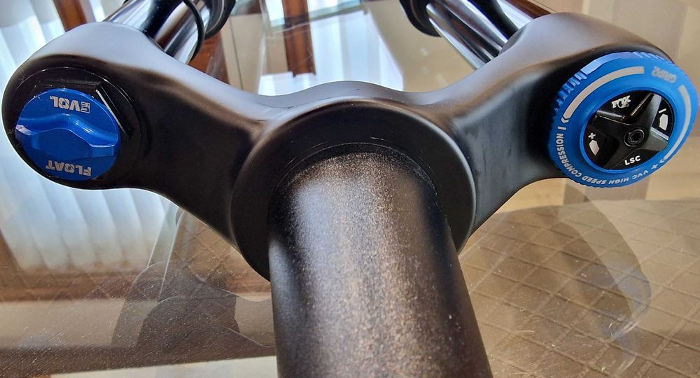 Fox 34 Performance Elite 130 mm Grip 2