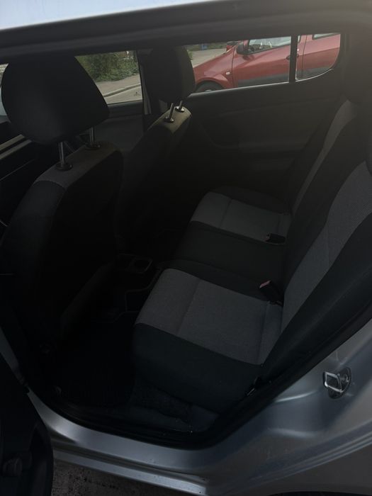 автомобіль skoda
