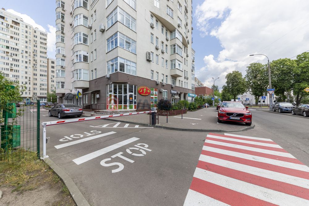 Продаж 2-рівневої 6-кімнатної квартири | Солом’янський район