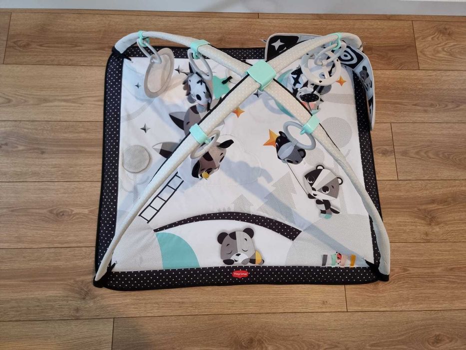 Mata edukacyjna Tiny Love