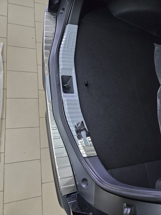 накладки заднього бампера Toyota BZ4X Nissan Ariya Volkswagen ID4/ID6