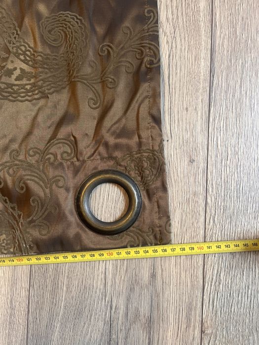 Cortinado Castanho Padrao Paisley Gato Preto