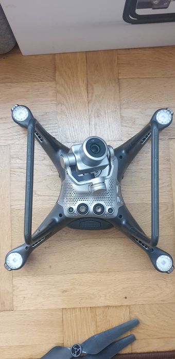 DJI phantom 4 pro+ Obsidian z ekranem,3 bateriii