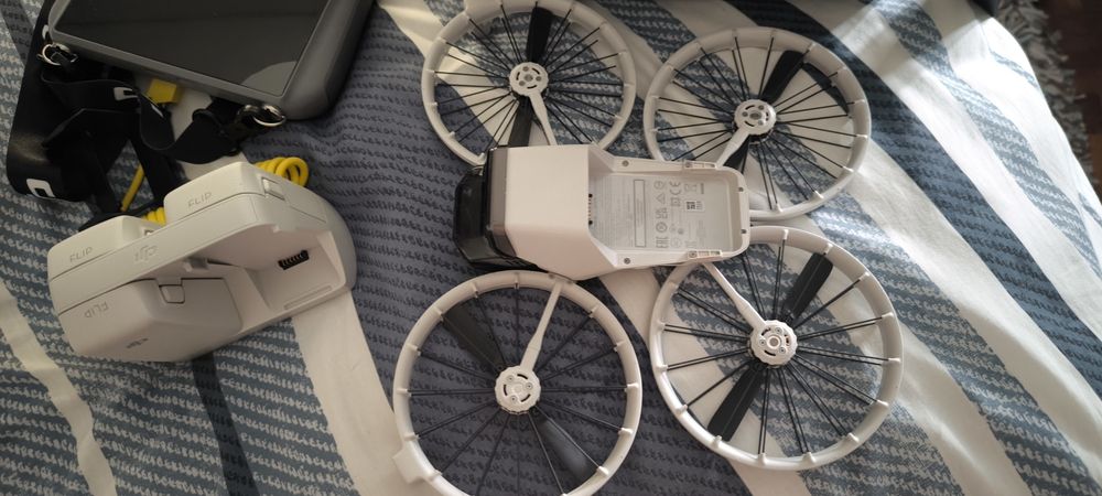 drone DJI FLIP combo com comando rc2 e 3 baterias