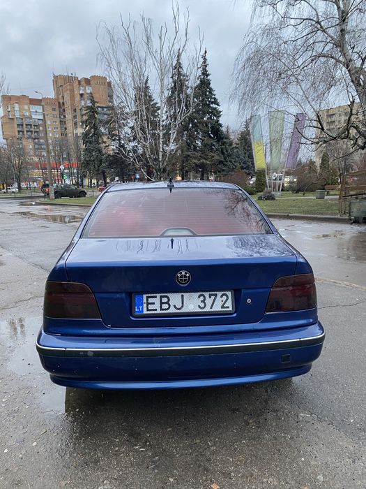 Продам бмв е39 на полном ходу