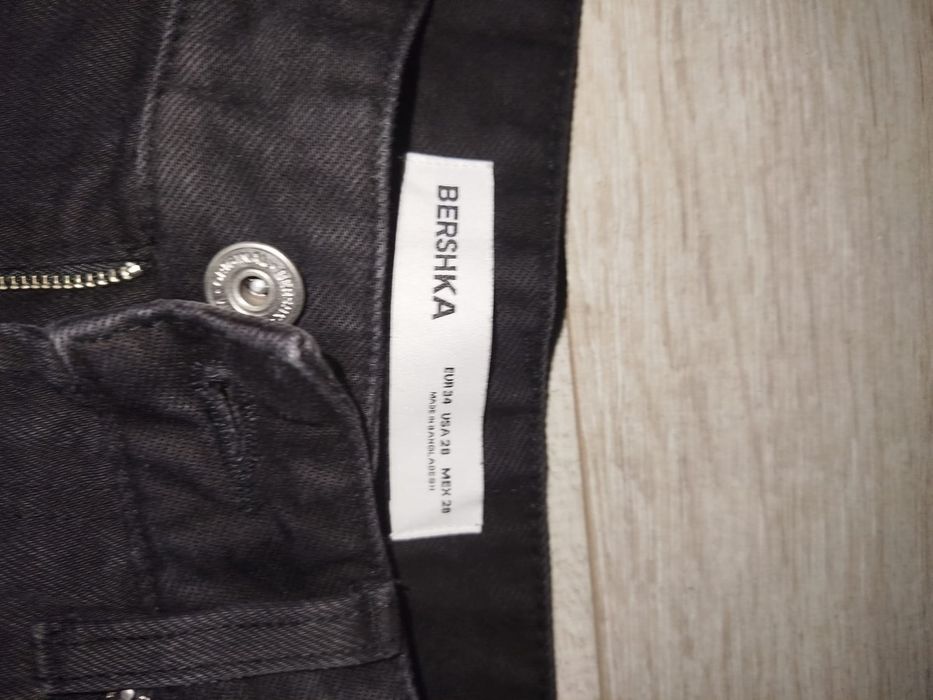 Spodnie Bershka 34 rozmiar