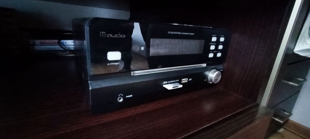 Mini wieża M-audio
