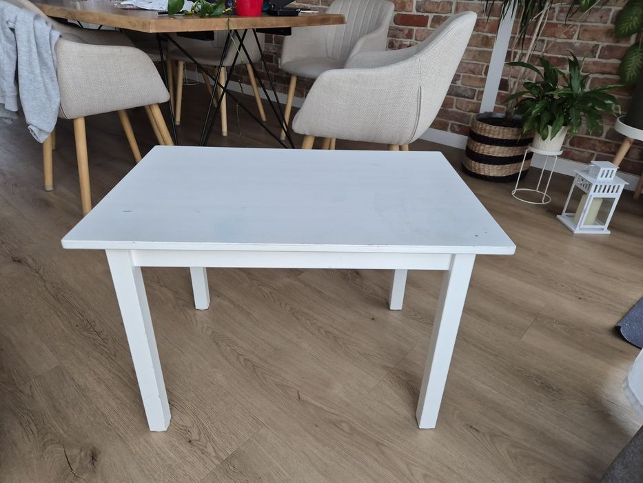 Stolik biały dla dzieci IKEA SUNDVIK 76x50cm + krzesełko
