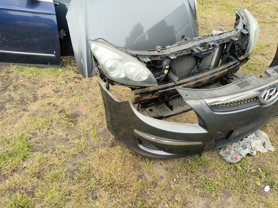 Hyundai i30 kombi zderzak przedni przód