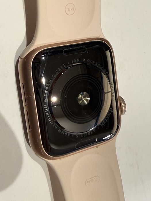 Apple watch series 5 rose gold 40 mm