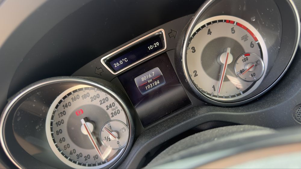 Mercedes Benz GLA 180D