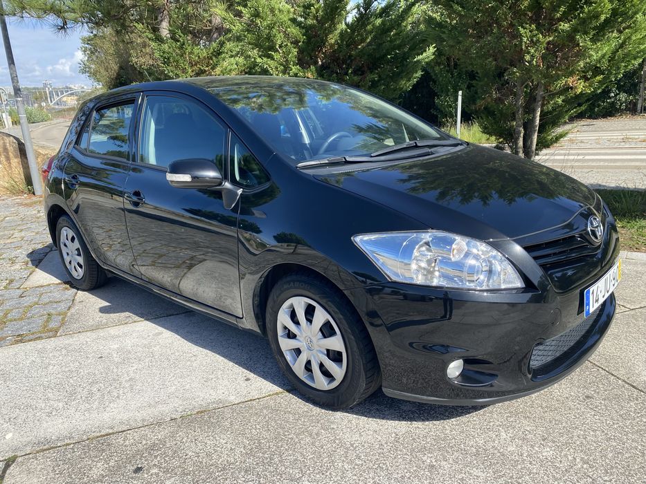 Toyota Auris 1.4 D4D Active — photo 3
