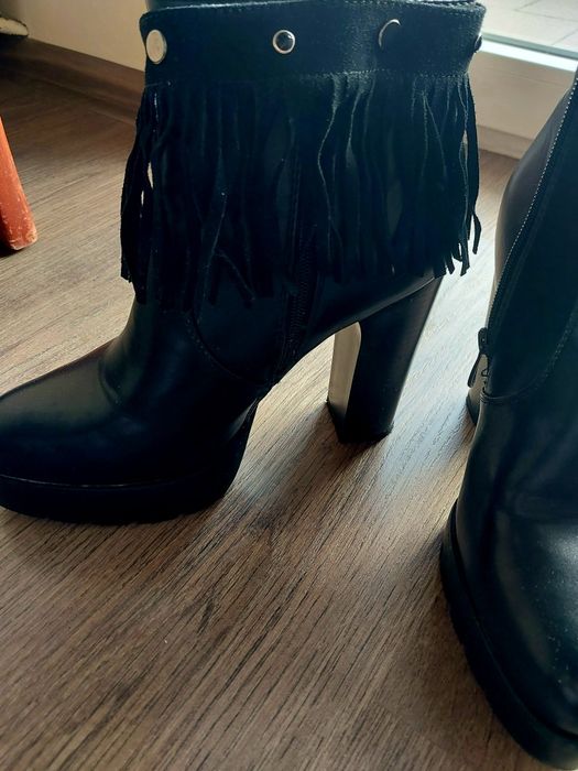 Śliczne buty botki :) Mega! R. 39/40. Polecam !