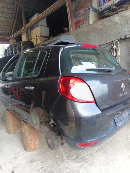 Renault clio 3 lift 2009r. wszystkie częśći silnik 1.2 turbo 130 tyś.