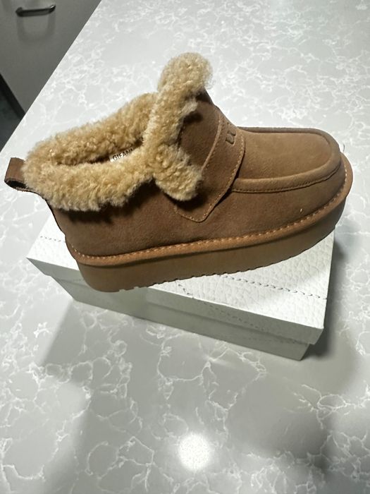 Жіноче взуття Уггі 36 розмір, нові