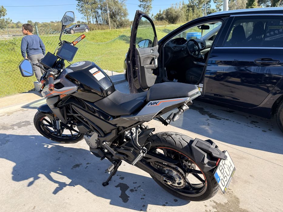 CF Moto 300 NK – 2025 | 2603 km | Garantia ativa