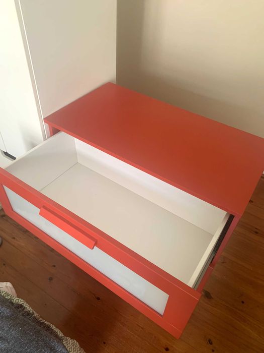 Cómoda IKEA BRIMNES - Excelente estado