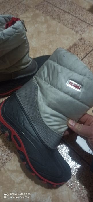 Чоботи зимові дитячі.