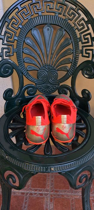 Chuteiras Puma novas