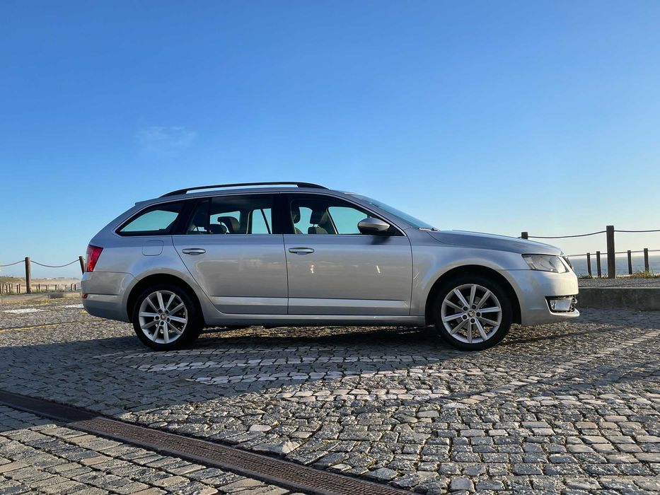 Škoda Octavia Break 1.6 TDI 105cv · 02/2014 · 230.000 km