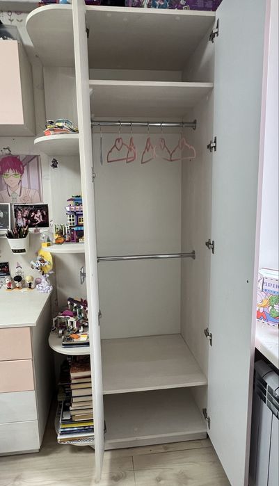 Шафа дитяча для дівчини