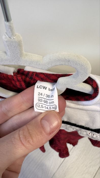 Дитяча гарна сукня