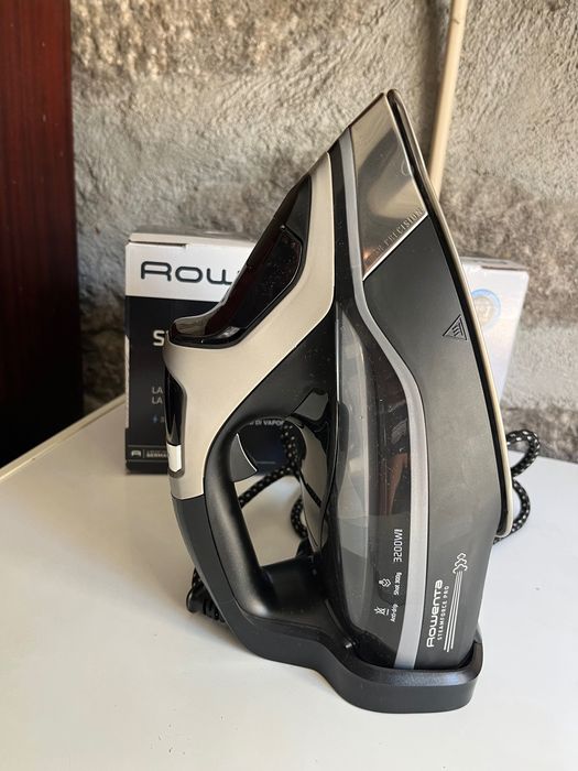 Ferro de engomar Rowenta