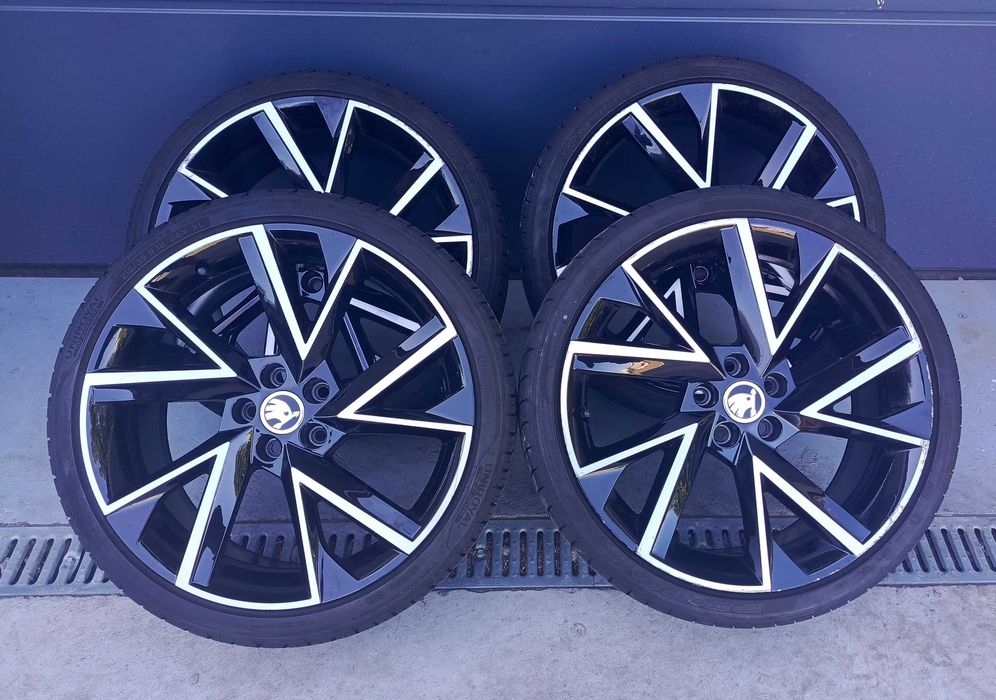 Kola Felgi Skoda 18 cali et 46 5x100 opony uniroyal 215/35 r18