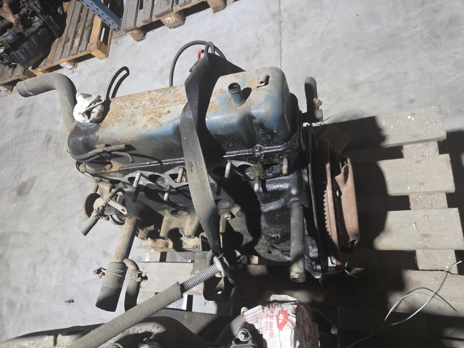 Motor completo DATSUN mi-DO (HB_)