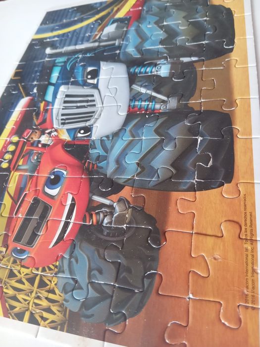 Lote 4 puzzles infantis carros