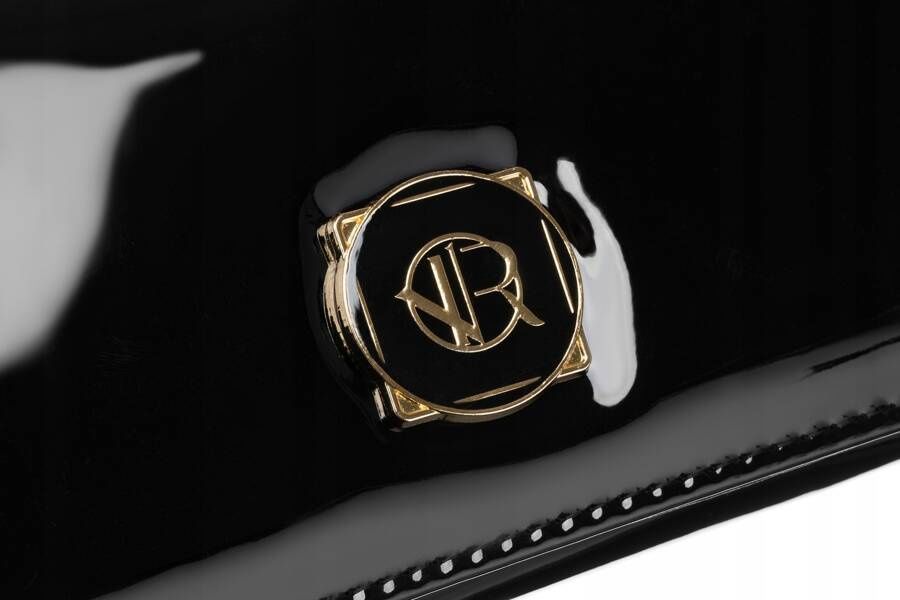 czarna, elegancka torebka 2w1 wykonana z lakierowanej