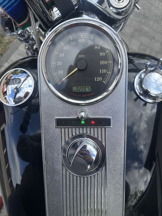Harley Dawidson Road King Classic Chicano Style