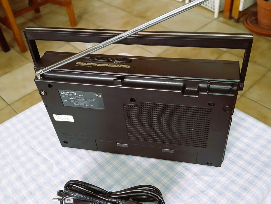 Rádio Panasonic rf1680