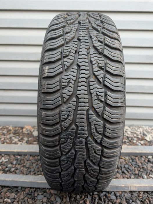 Всесезоння шина розпаровка Uniroyal 205/60 R16 205*60 16 AllSeasonExpe