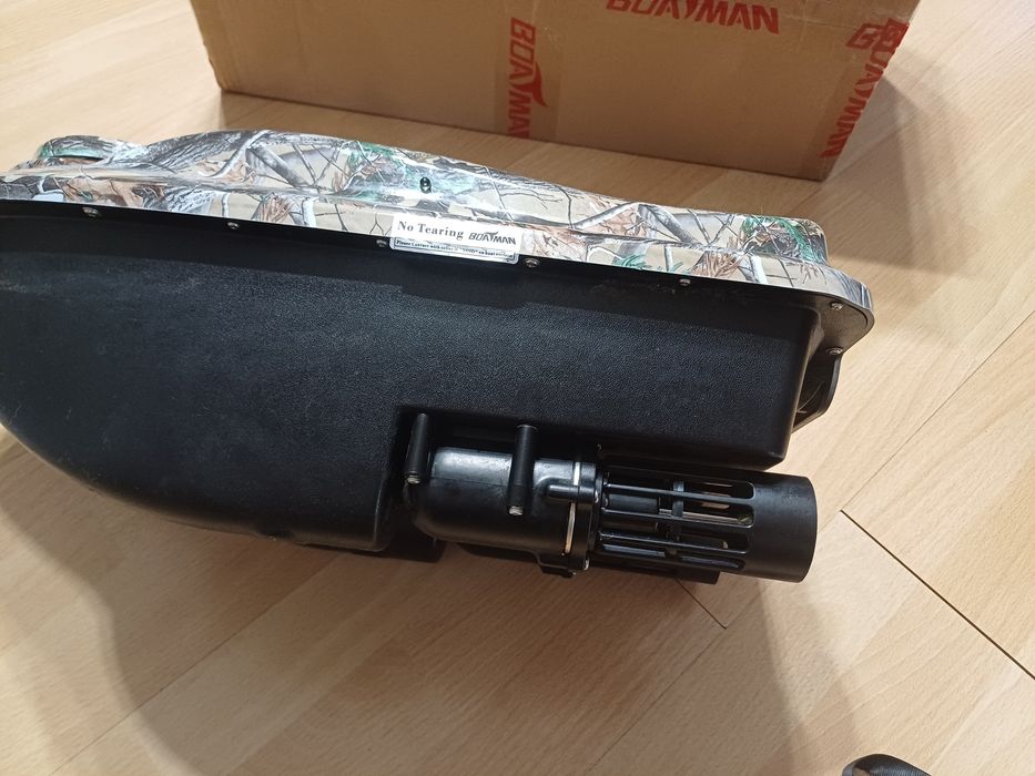 Boatman Actor Camo łódka zanętowa GPs