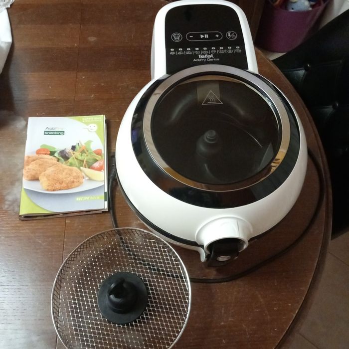 Air Fryer Tefal usada