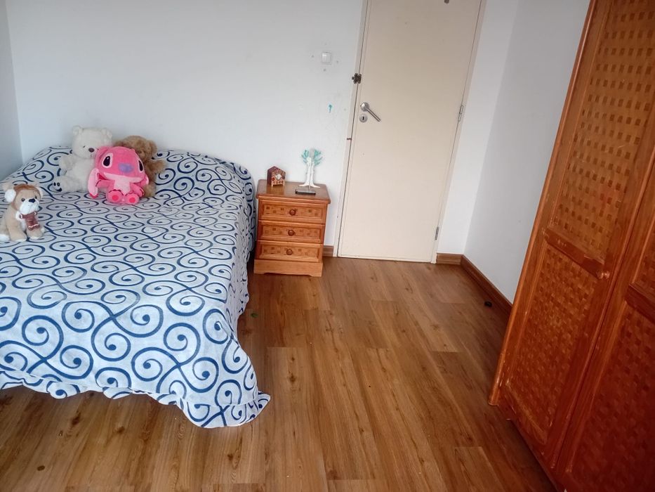 Quarto para arrendar