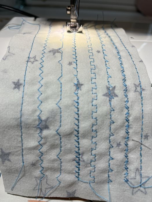 Продам швейну машину JANOME-415