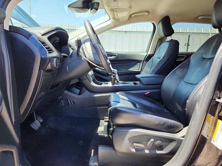 2022 Ford  Edge  TITANIUM