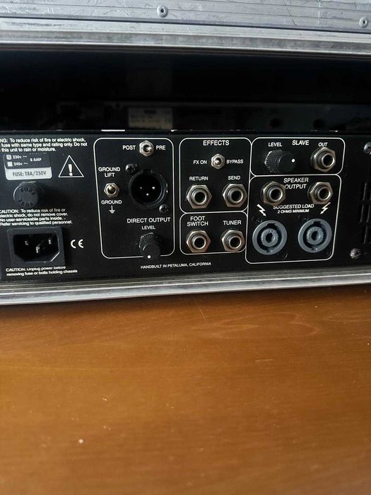 Mesa Boogie Big Block 750 – Rack Profissional Completa c/ Afinador Korg | Setup de Palco/Estúdio