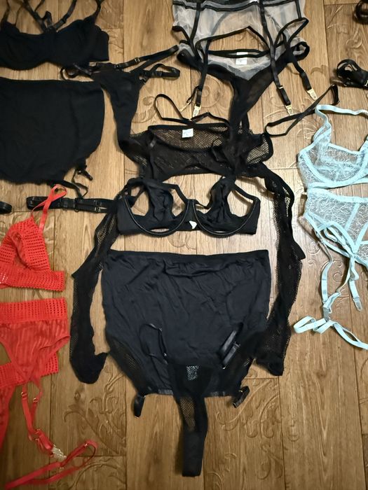 Еротична білизна белье ліф пояс труси гартери латекс сітка спідниця