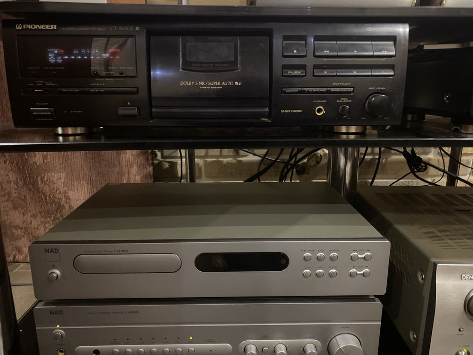 Проигрыватель CD NAD C 521 BEE  Кассетная дека Pioneer CT-S630S