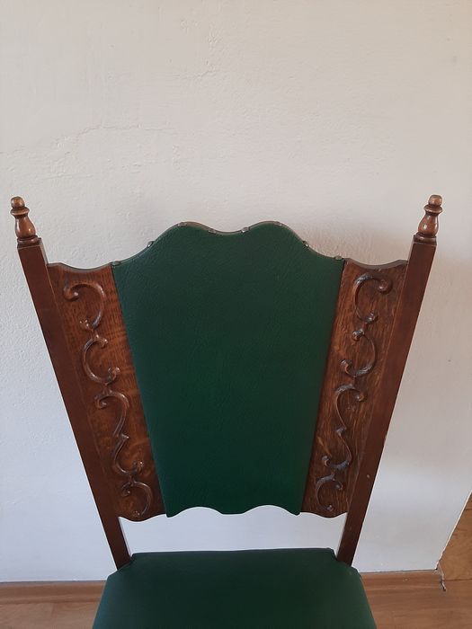 Piekny Stylowy Stół z Krzesłami