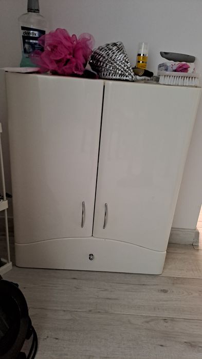 Meble łazienkowe