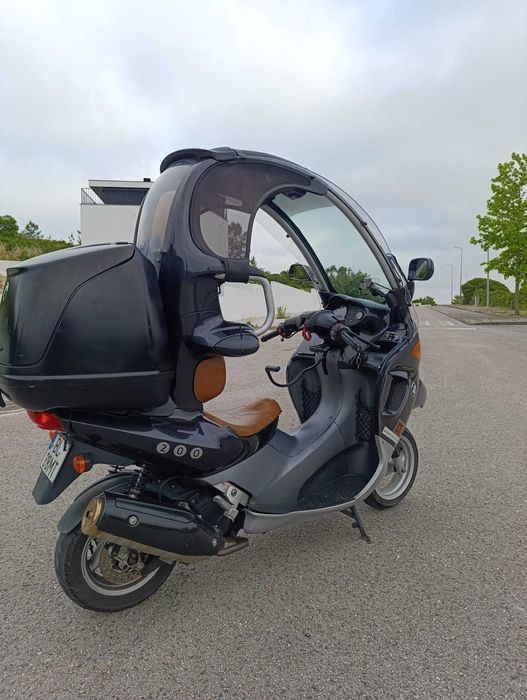 BMW C1 200 2002 – 55.100 km – Revisão feita – Única que dispensa capacete
