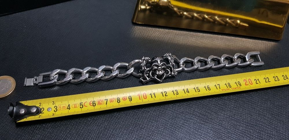 Pulseira caveira aço